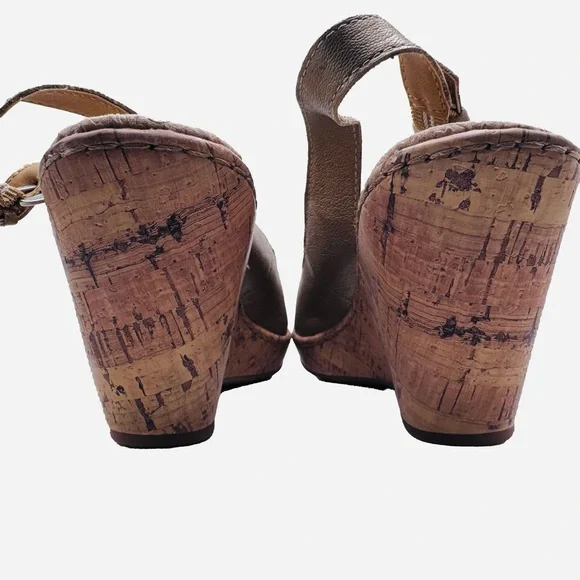 b.o.c. Born Concept Tan Wedge Sandals with Cork Heel and Floral Detail 🌺 - Picture 5 of 6